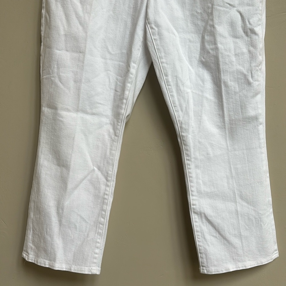 L’AGENCE High Rise Cropped Straight Jeans - Picture 4 of 12